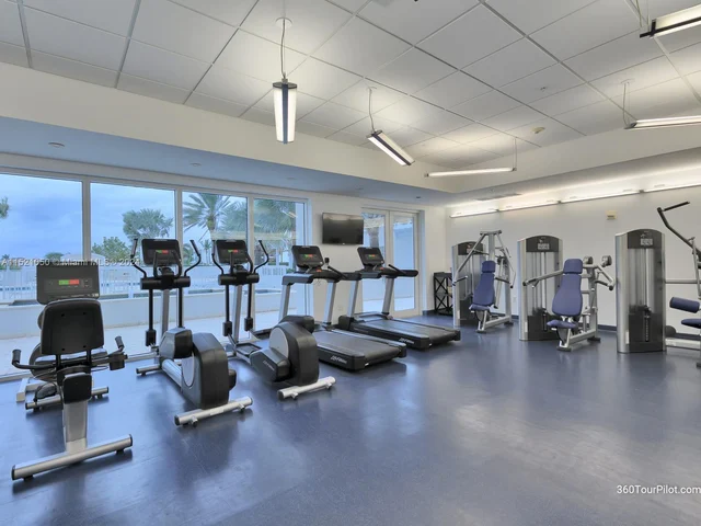 19400 Turnberry Way # 631, Aventura FL 33180