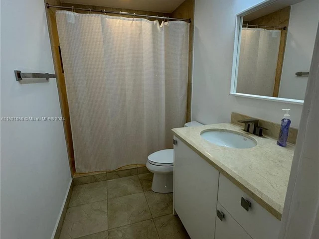 19400 Turnberry Way # 631, Aventura FL 33180