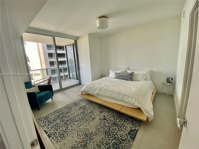 488 NE 18th St # 703, Miami FL 33132