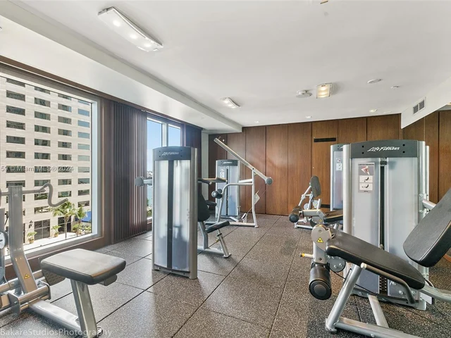 335 S Biscayne Blvd # 3512, Miami FL 33131