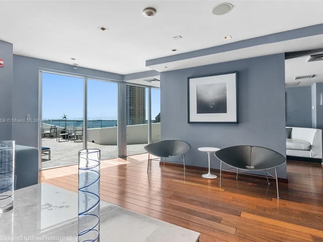 335 S Biscayne Blvd # 3512, Miami FL 33131