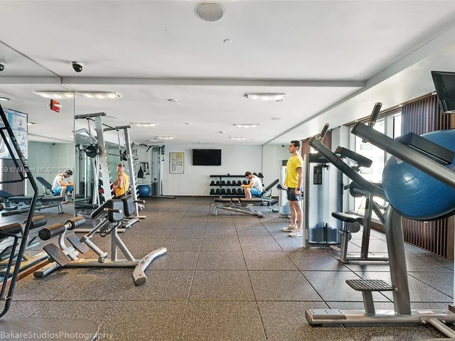 335 S Biscayne Blvd # 3512, Miami FL 33131