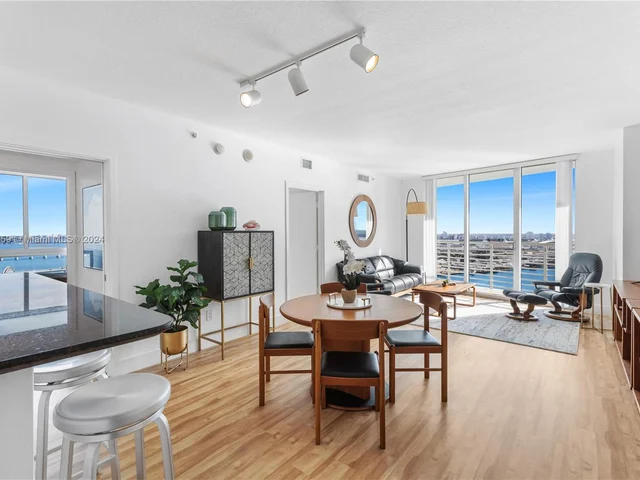 335 S Biscayne Blvd # 3512, Miami FL 33131