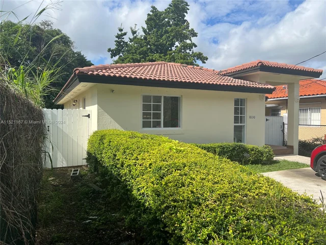 18330 SW 102nd Pl, Miami FL 33157