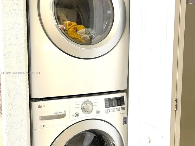 11053 W Okeechobee Rd # 102, Hialeah Gardens FL 33018