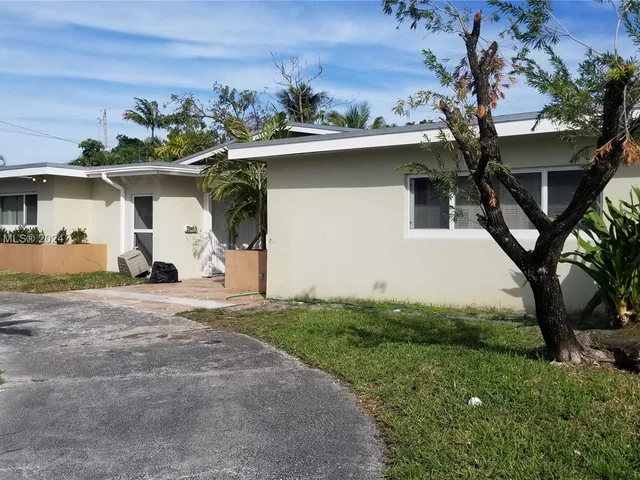20415 Highland Lakes Blvd # 0, Miami FL 33179