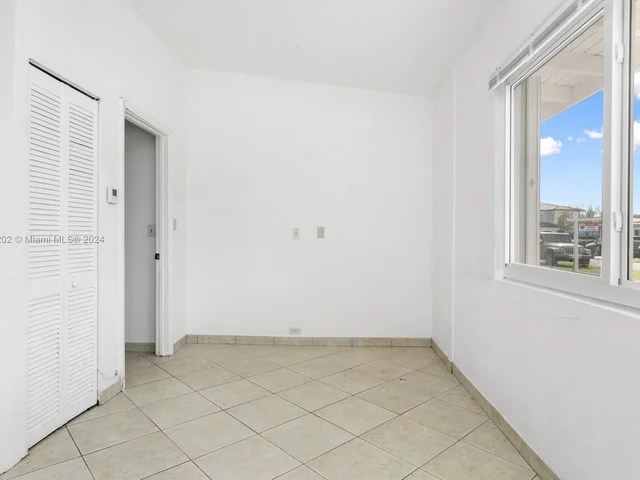 3325 SW 97th Ct, Miami FL 33165