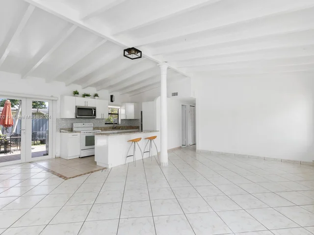 3325 SW 97th Ct, Miami FL 33165