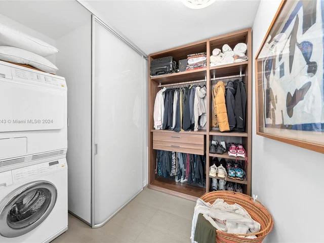 350 NE 24th St # 901, Miami FL 33137