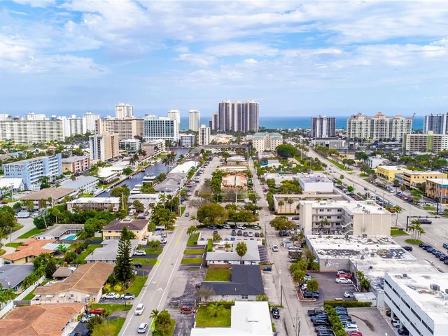 2748 NE 32nd St # 7, Fort Lauderdale FL 33306