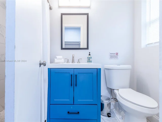 2748 NE 32nd St # 7, Fort Lauderdale FL 33306