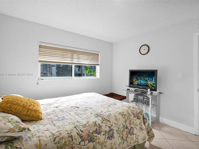 2920 SW 28th Ter # 207, Miami FL 33133