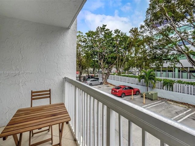 2920 SW 28th Ter # 207, Miami FL 33133