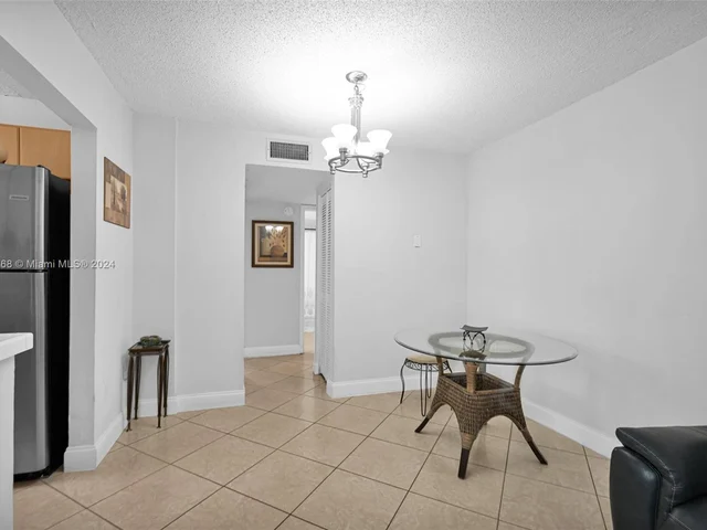 2920 SW 28th Ter # 207, Miami FL 33133