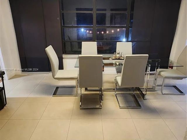 8281 SW 28th St, Miami FL 33155