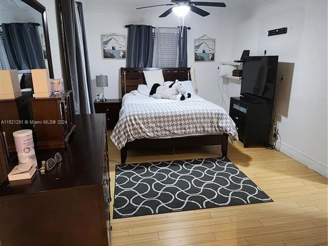 8281 SW 28th St, Miami FL 33155