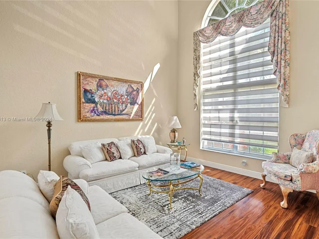 600 SW 178th Way, Pembroke Pines FL 33029