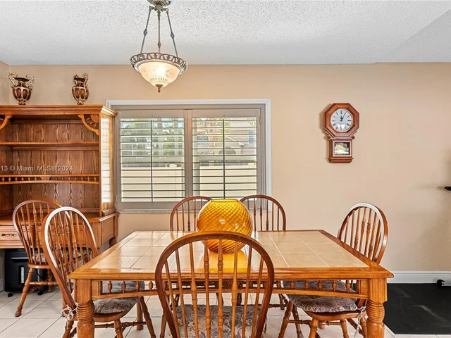 600 SW 178th Way, Pembroke Pines FL 33029