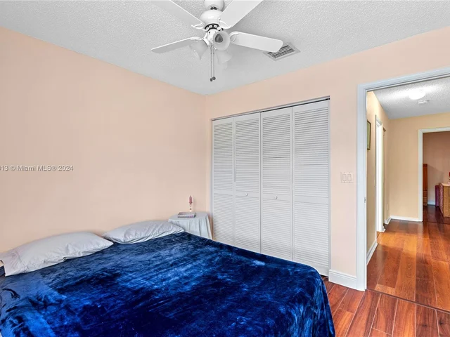 600 SW 178th Way, Pembroke Pines FL 33029