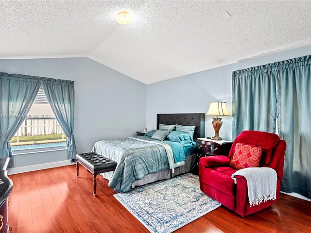 600 SW 178th Way, Pembroke Pines FL 33029