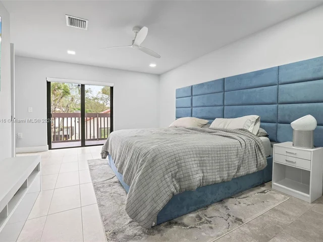 11332 SW 133rd Ct # 4, Miami FL 33186