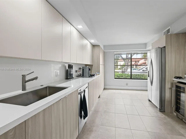 11332 SW 133rd Ct # 4, Miami FL 33186