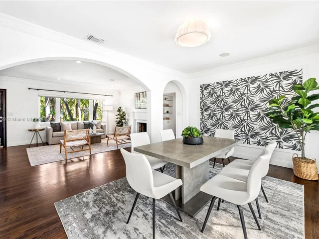 630 NE 52nd St, Miami FL 33137