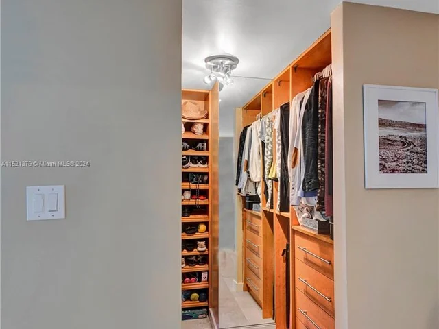 20335 W COUNTRY CLUB DR # 2605, Aventura FL 33180