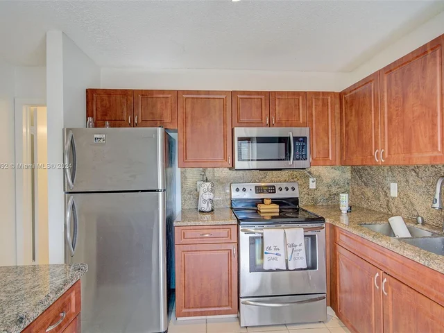 6663 Via Regina # 6663, Boca Raton FL 33433