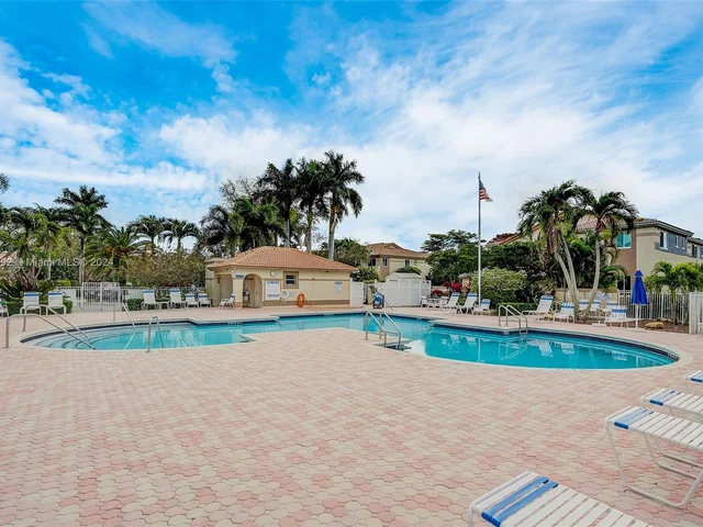 6663 Via Regina # 6663, Boca Raton FL 33433