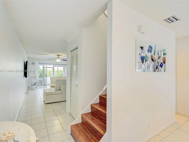 6663 Via Regina # 6663, Boca Raton FL 33433