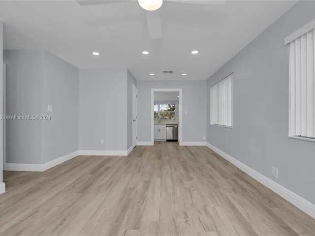 145 SW 13th Ave, Delray Beach FL 33444