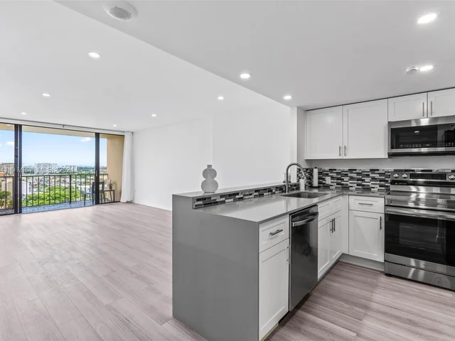 1470 NE 123 # A1413, North Miami Beach FL 33161