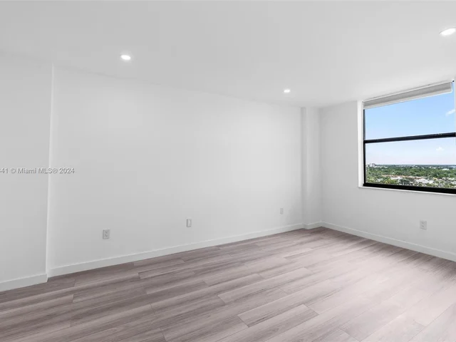 1470 NE 123 # A1413, North Miami Beach FL 33161