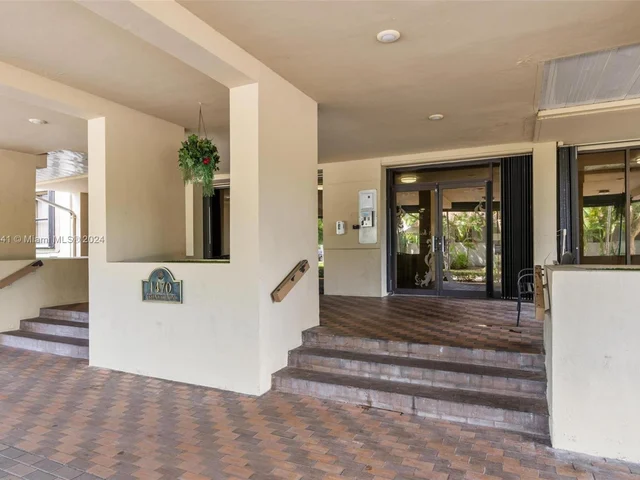 1470 NE 123 # A1413, North Miami Beach FL 33161