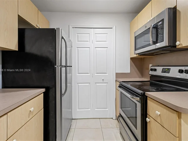 6520 NW 114th Ave # 1628, Doral FL 33178