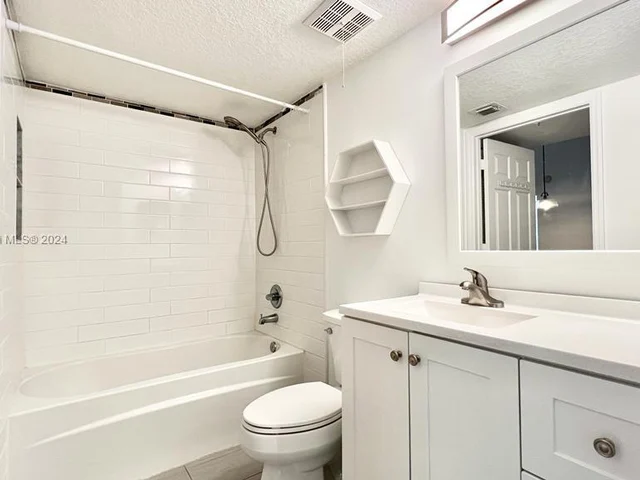 4271 San Marino Blvd # 305, West Palm Beach FL 33409