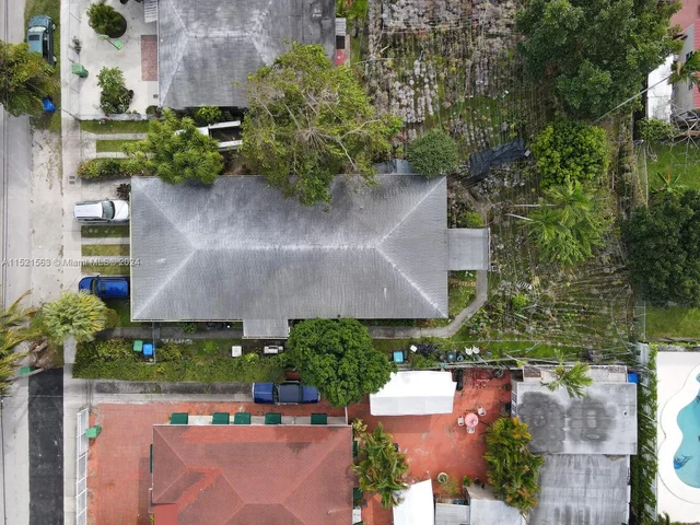 316 SW 31st Ct, Miami FL 33135