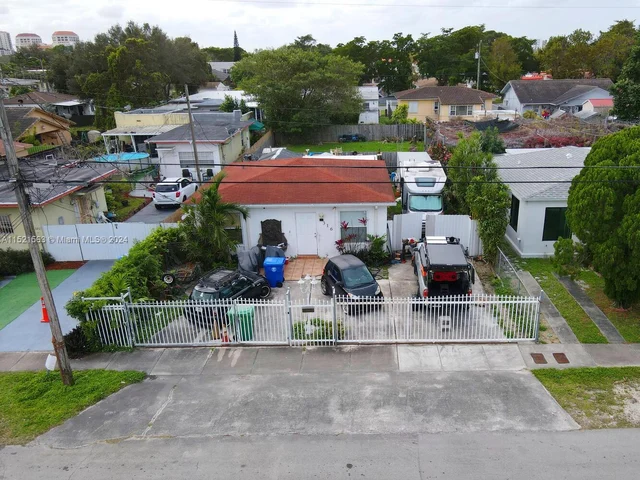 316 SW 31st Ct, Miami FL 33135