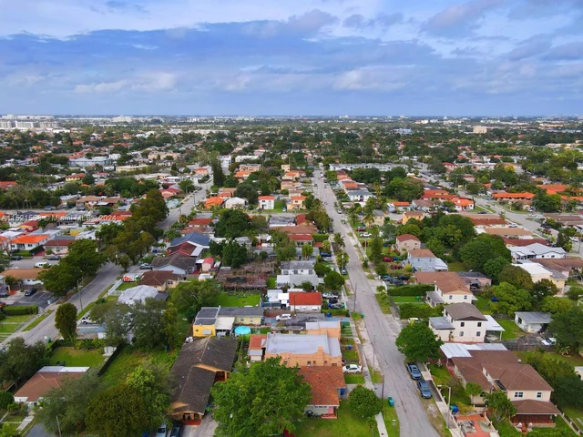 316 SW 31st Ct, Miami FL 33135