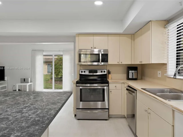 11601 NW 29th Ct # 2E, Coral Springs FL 33065