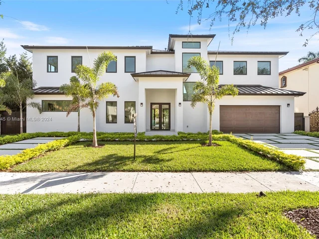 8600 NW 168th Ter, Miami Lakes FL 33016