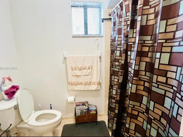 9340 Fontainebleau Blvd # W201, Miami FL 33172