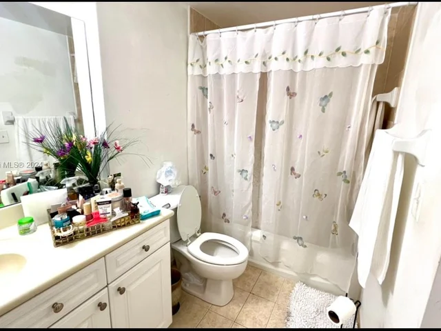 9340 Fontainebleau Blvd # W201, Miami FL 33172