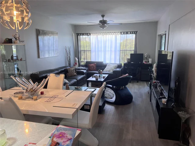 2307 S Cypress Bend Dr # 406A, Pompano Beach FL 33069