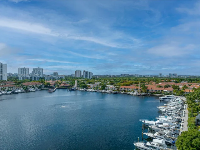 21205 Yacht Club Dr # 407, Aventura FL 33180