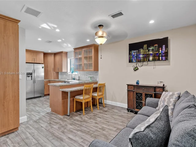 18200 SW 296th St, Homestead FL 33030