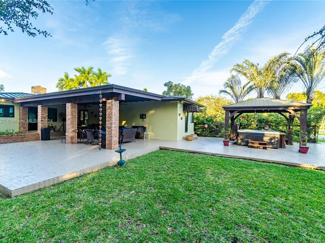 18200 SW 296th St, Homestead FL 33030