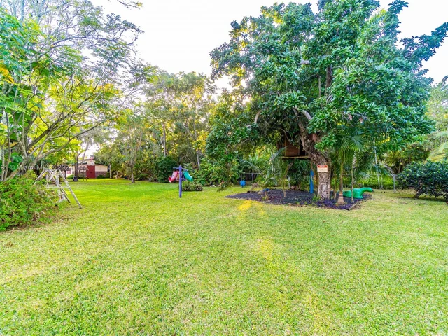 18200 SW 296th St, Homestead FL 33030