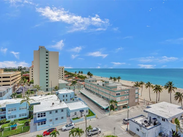 320 S Surf Rd # 402, Hollywood FL 33019